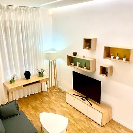 Апартаменты Nima Oberdan House