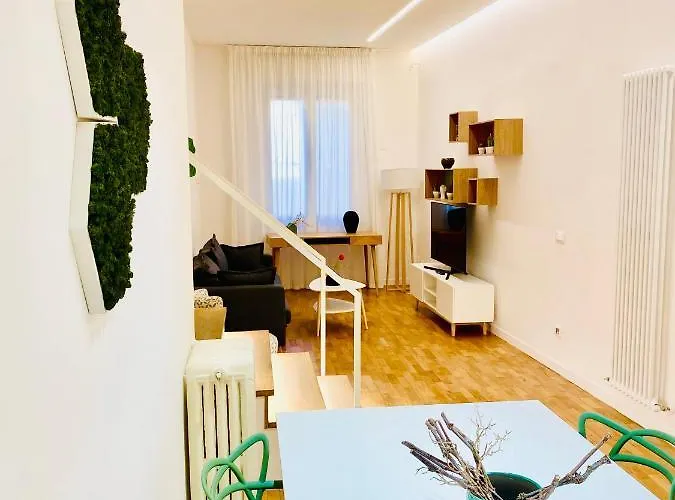 Nima Oberdan House *