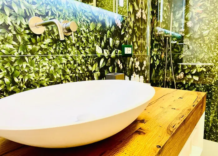 Nima Oberdan House *